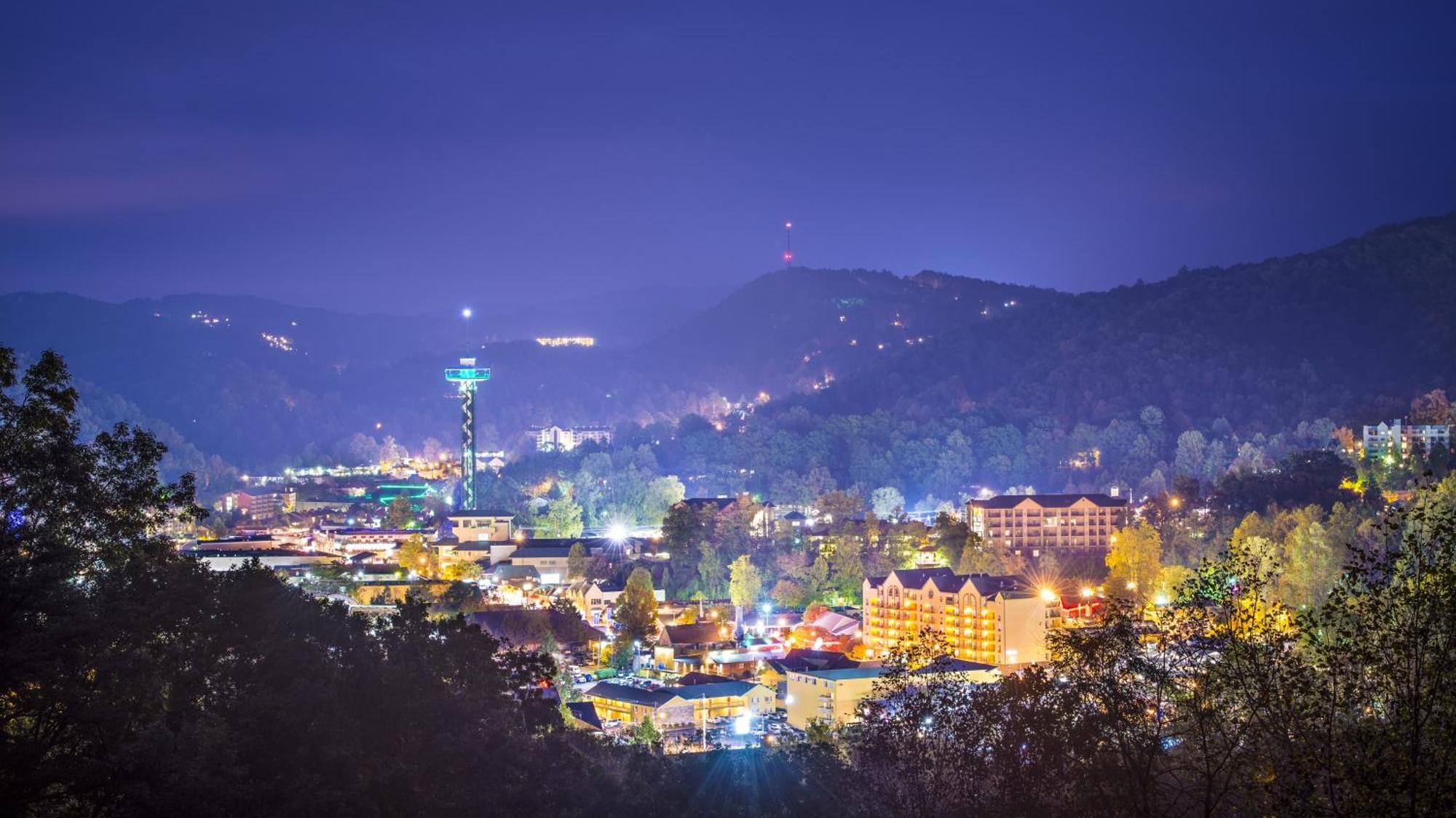 Smoky Mountain Serenity, Amazing Mountain Views 1089 Free Tickets Each Paid Day, Dollywood And More Sevierville Exterior photo
